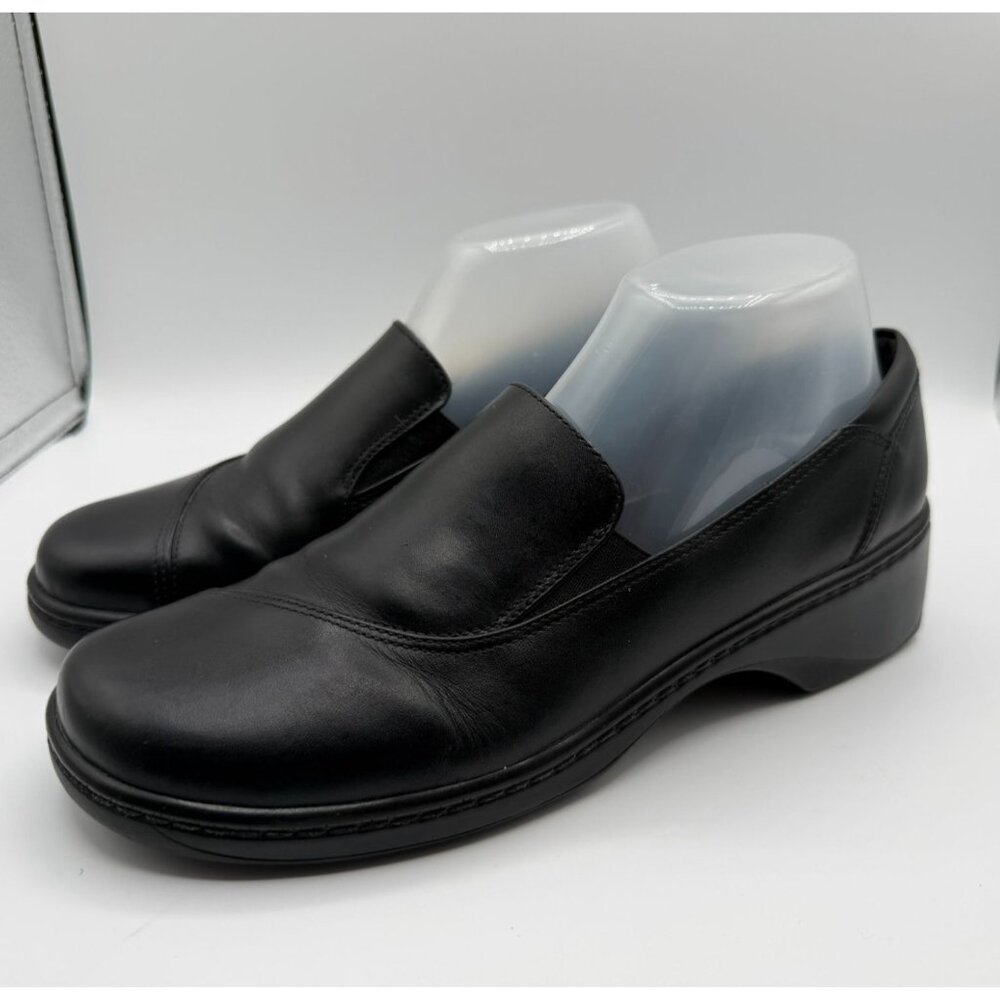 Clarks Loafers Shoes Womens 9M Black Leather Casual Comfort Slip On Wedge Heel